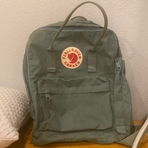 Fjallraven Kanken bag